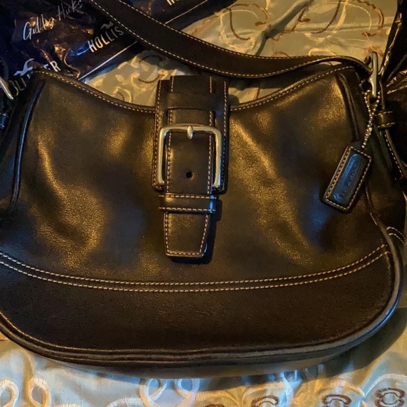 Flowers $25,purse50$,beach bag150$ - Picture 2 of 3